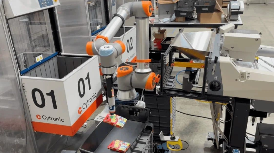 Robotic fulfillment warehouse
