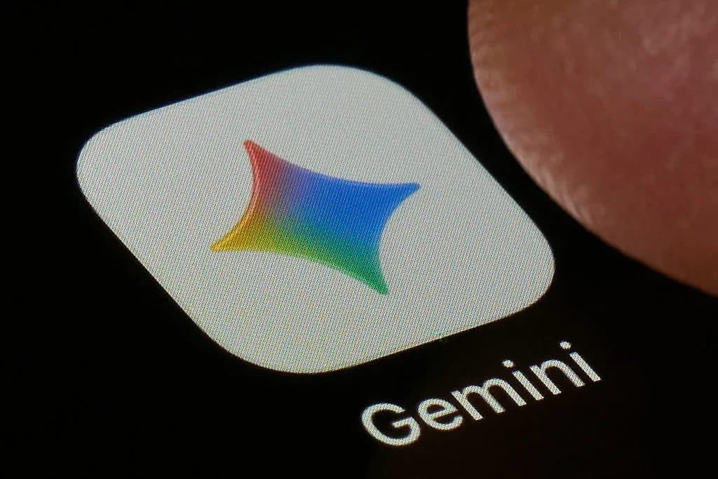 L’icona dell’app Gemini su uno schermo di smartphone, fotografata da vicino.